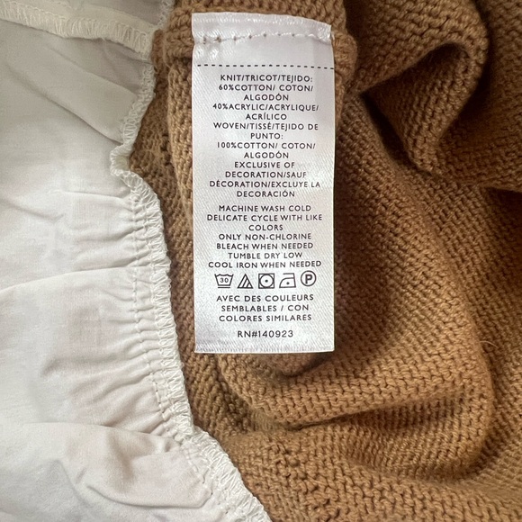 🍂🥧🧥LOFT Tan/Camel Sweater with Black Details - Picture 16 of 16